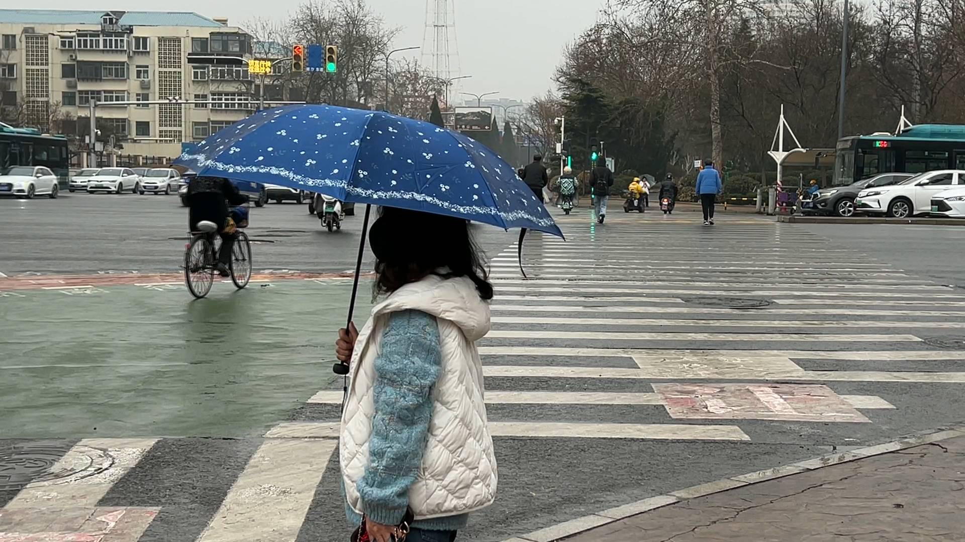 山东大部地区出现小雨天气 20日起强冷空气持续影响 多地中到大雪局部暴雪