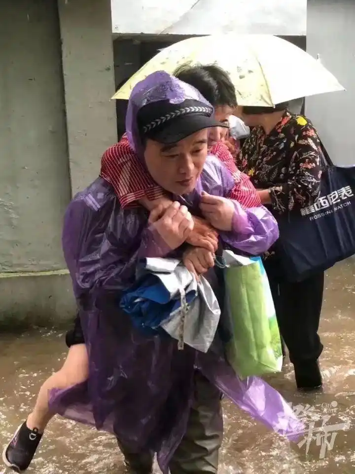 台风烟花 余姚 水灾_余姚天气